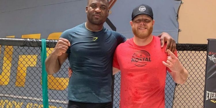 Un ultime combat à l&rsquo;UFC pour Ngannou ? Eric Nicksick annonce la couleur : « Si le combat et l&rsquo;argent… »