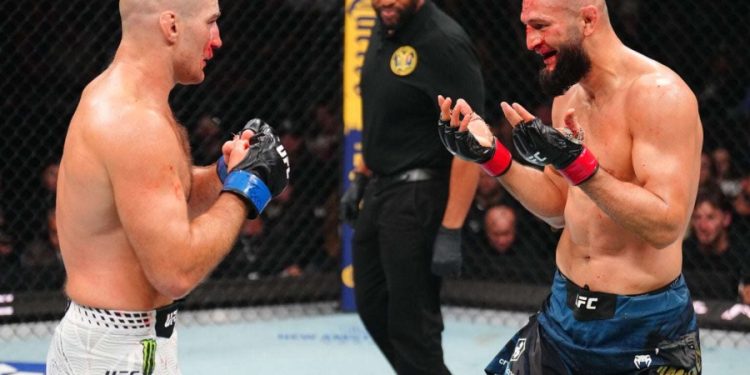UFC 328 : Strickland humilie les pronostics et brise l’aura d’invincibilité de Chimaev