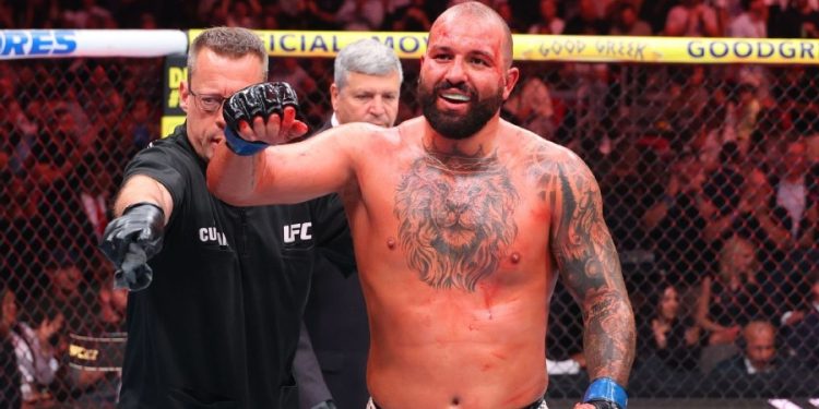 Josh Hokit : parcours, contrats, gains en carrière et plus encore