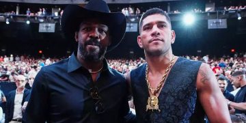 Jon Jones révèle la véritable cause de la défaite d&rsquo;Alex Pereira face à Ciryl Gane